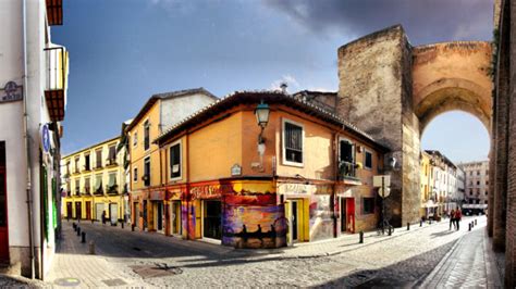 mujeres solteras granada|Granada: mejores páginas, chats, grupos y lugares。